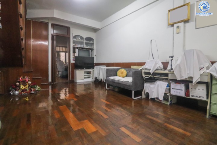 *****ทาวน์เฮ้าส์มือสองย่านนนทบุรี ม.ซอยเรวดี51 ติวานนท์-เลี่ยงเมืองนนท์ บนเนื้อที่ 16 ตร.ว. ฟังก์ชัน 2 ห้องนอน 2 ห้องน้ำ บ้านพร้อมเข้าอยู่ แถมฟรี! 1 เครื่องปรับอากาศ 2 เครื่องทำน้ำอุ่น 1 เครื่องดูดควัน เพียง 5 นาทีก็ถึงรถไฟฟ้าสายสีม่วง "สถานีศูนย์ราชการนนทบุรี" และ "สถานีบางกระสอ" ใกล้ทางด่วน "งามวงศ์วาน" จองด่วน!